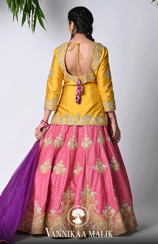 Rani Banarsi Lehenga set